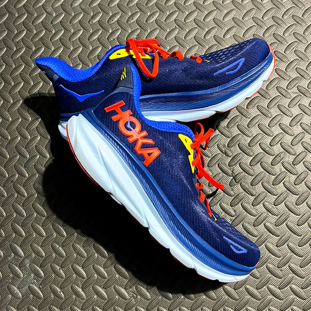 Hoka M Clifton 9